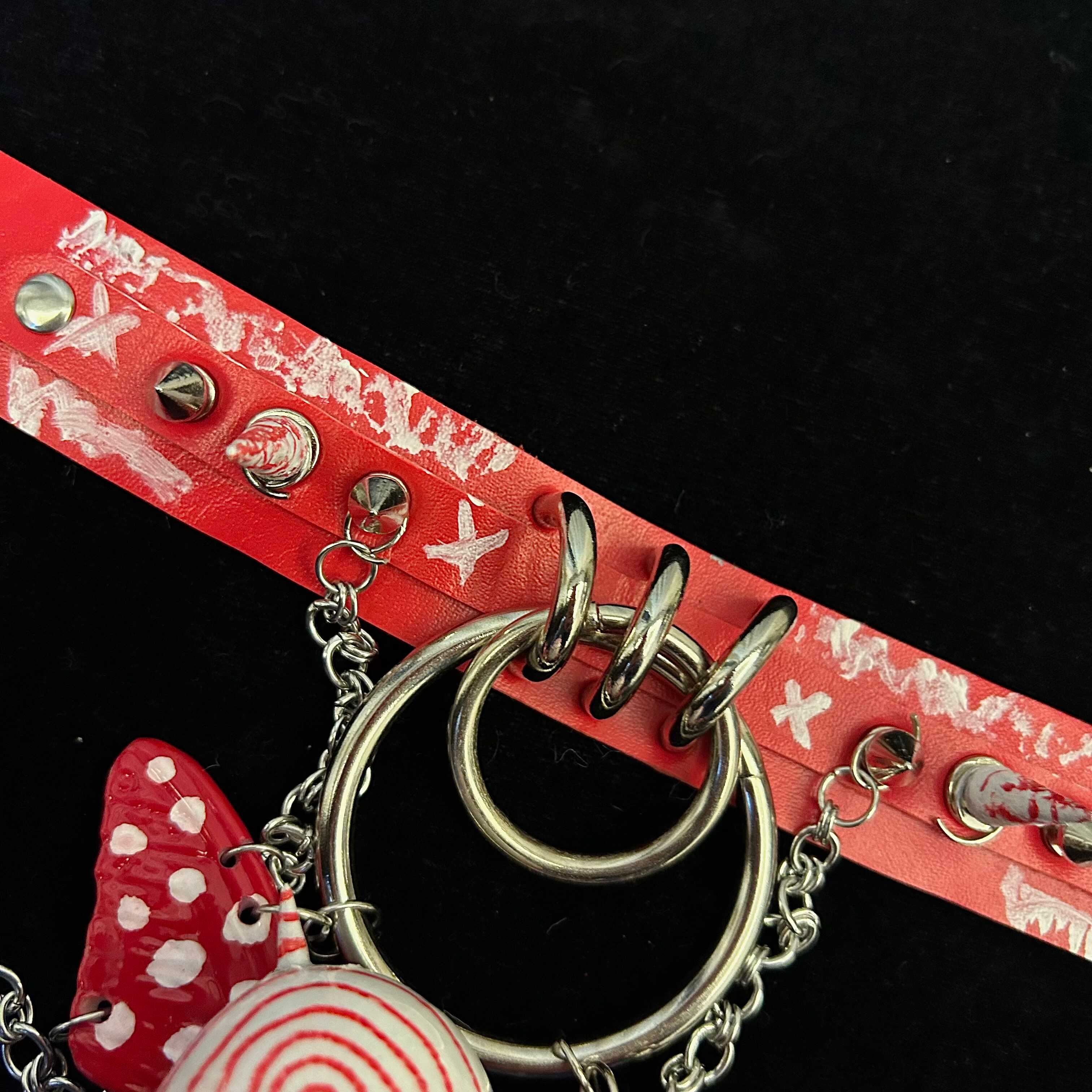 Facial Vortex Choker