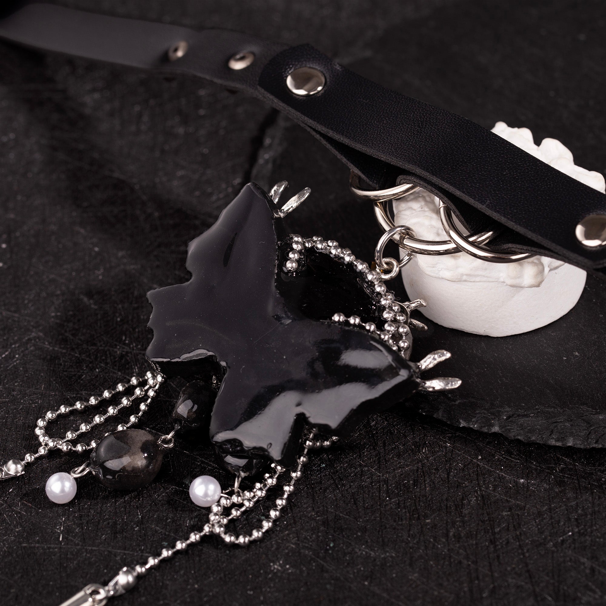 Shadow Puppet Dark Doll Necklace＆Choker