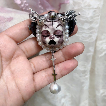 Gloomy Wing Purple Face Brooch