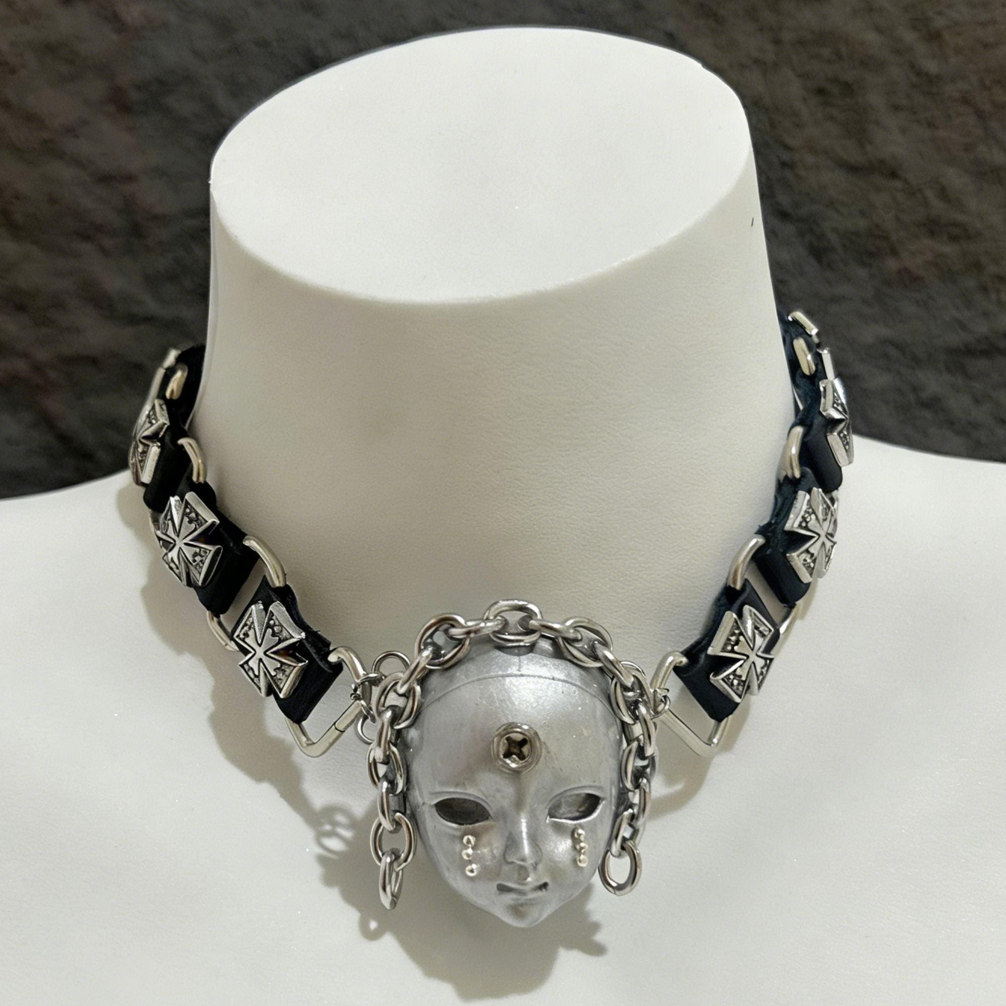 Mechanical Mask Choker