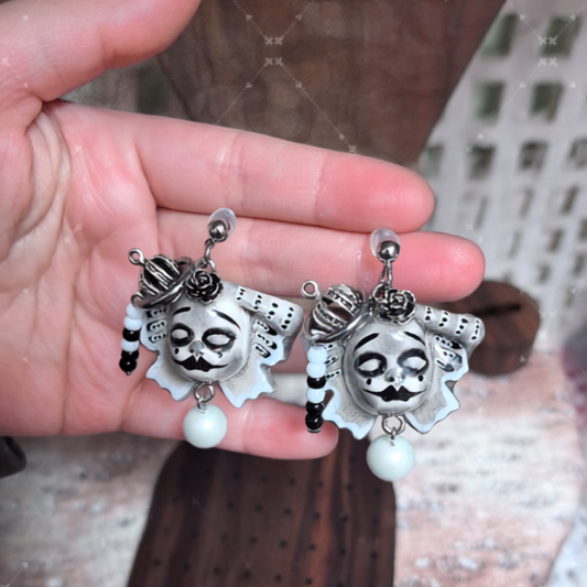 Black and White Clown Crown Earring