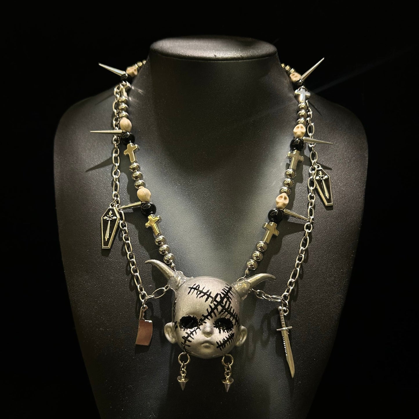 Silver Scar Baby Head Necklace