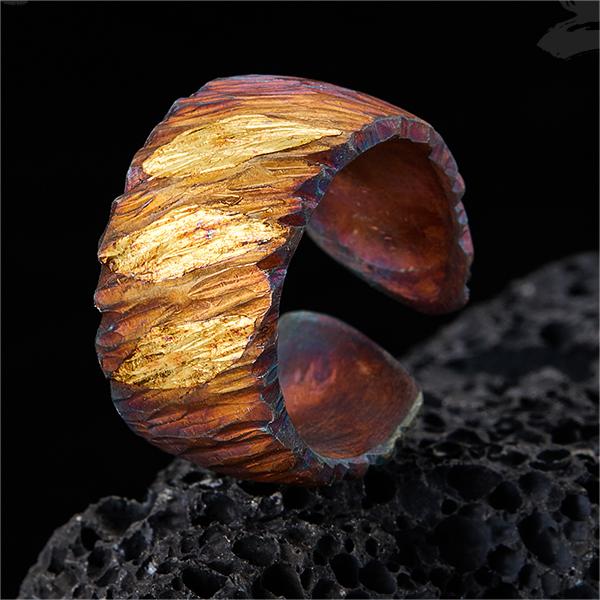 Thick Elegant Inlaid Gold Wide Ring - Sunro Raven