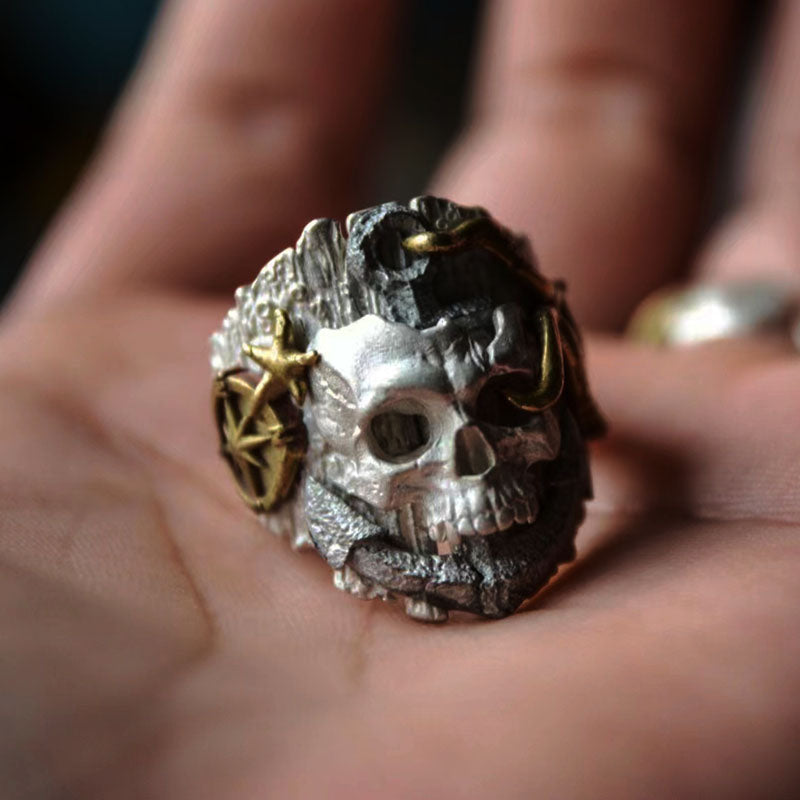 Abyssal Skull Sterling Silver Ring Sunro Raven