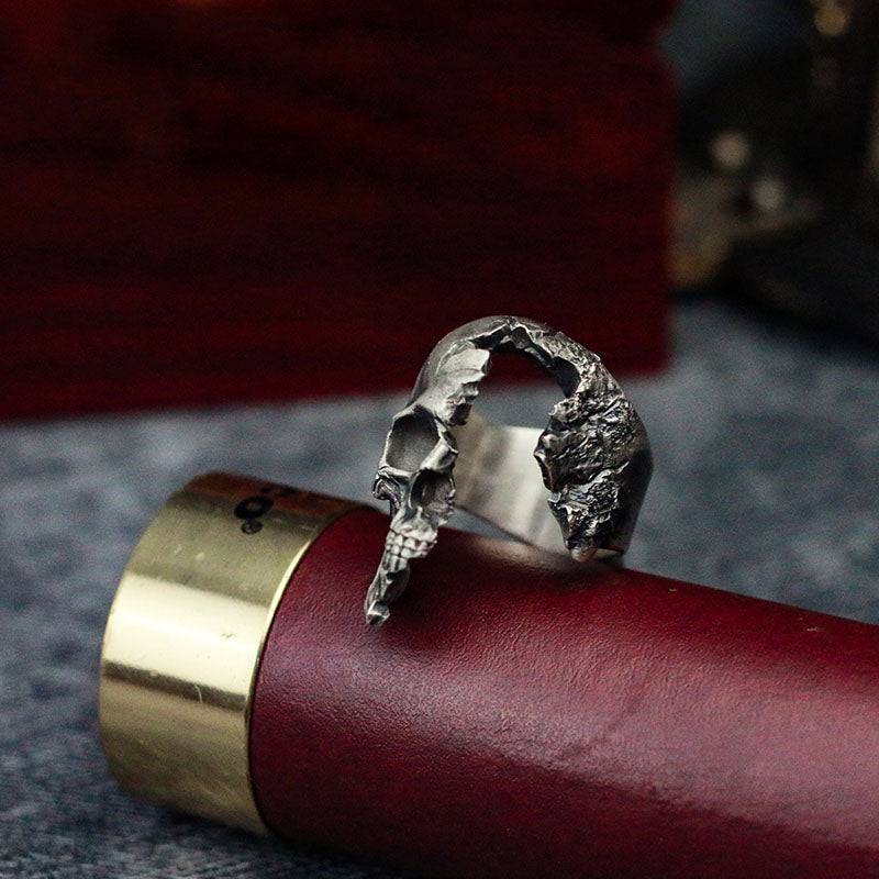 Broken Skull Silver Ring Sunro Raven