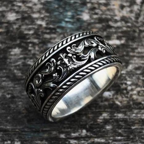 Silver Gothic Glam Rings - Black, 7 Pack