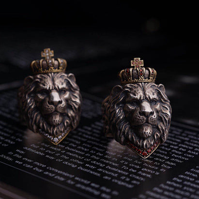 The Crowned Lion King Ring Sunro Raven