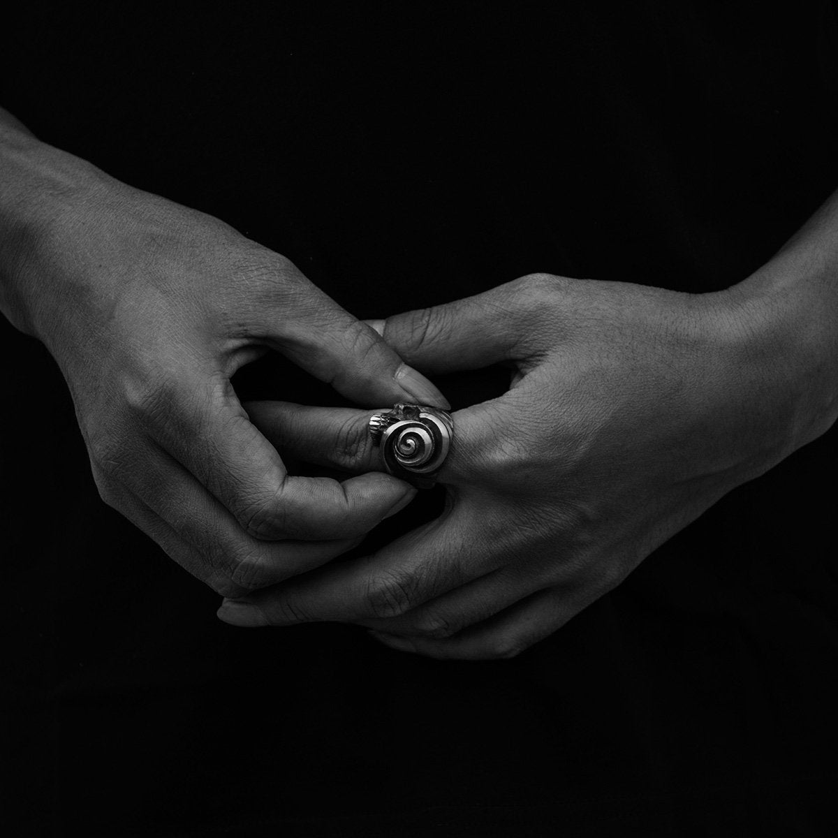 Eye Of The Spiral Skull Sterling Silver Ring Sunro Raven