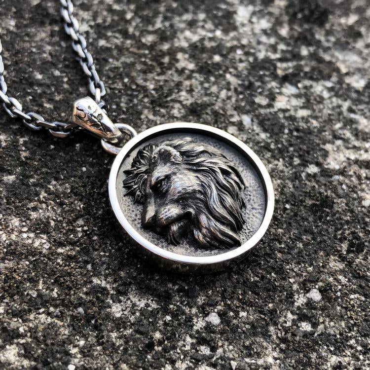 The Lion King Silver Pendant Sunro Raven