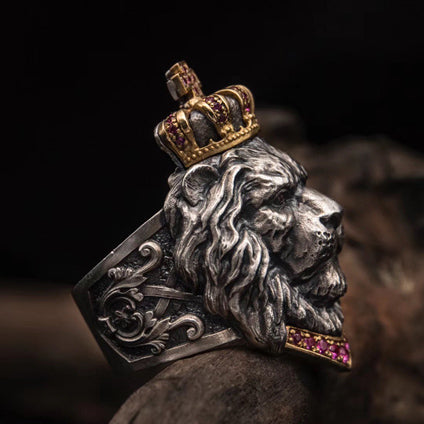 The Crowned Lion King Ring Sunro Raven