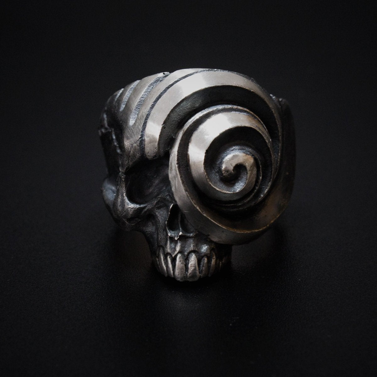 Eye Of The Spiral Skull Sterling Silver Ring Sunro Raven