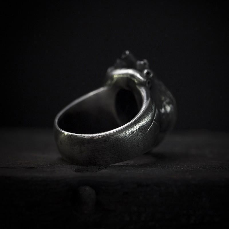 Brave Heart Sterling Silver Ring Sunro Raven