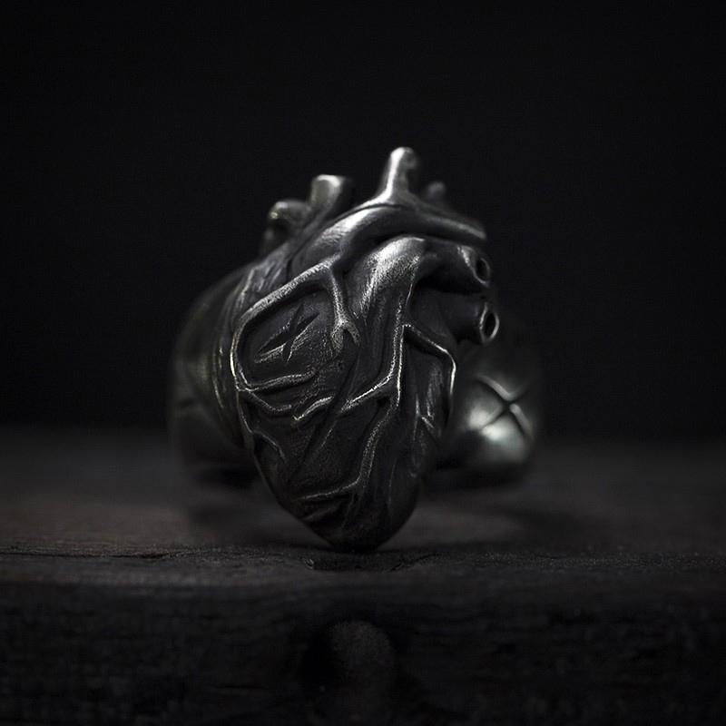 Brave Heart Sterling Silver Ring Sunro Raven